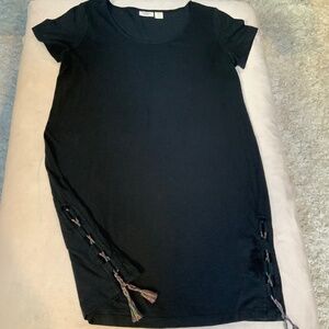 Black Short Sleeve Jersey Dress w/cute side detail Sz L Women’s